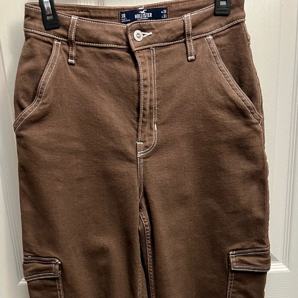 Women’s Hollister Brown Cargo Pants